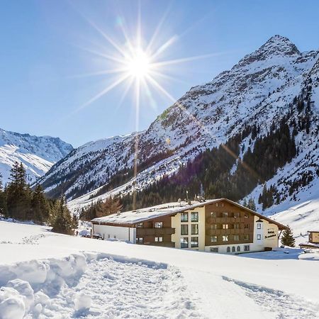 Hotel Sonnblick St. Leonhard im Pitztal Exterior foto