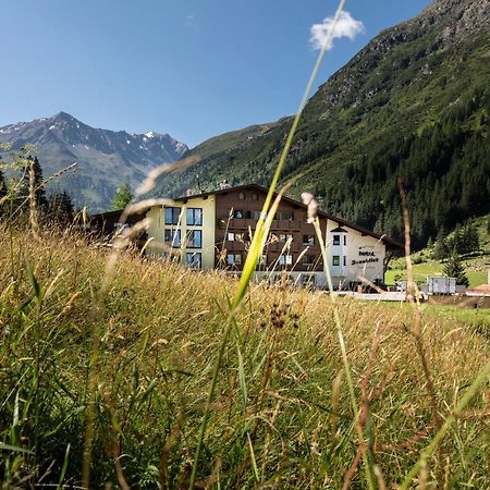Hotel Sonnblick St. Leonhard im Pitztal Exterior foto