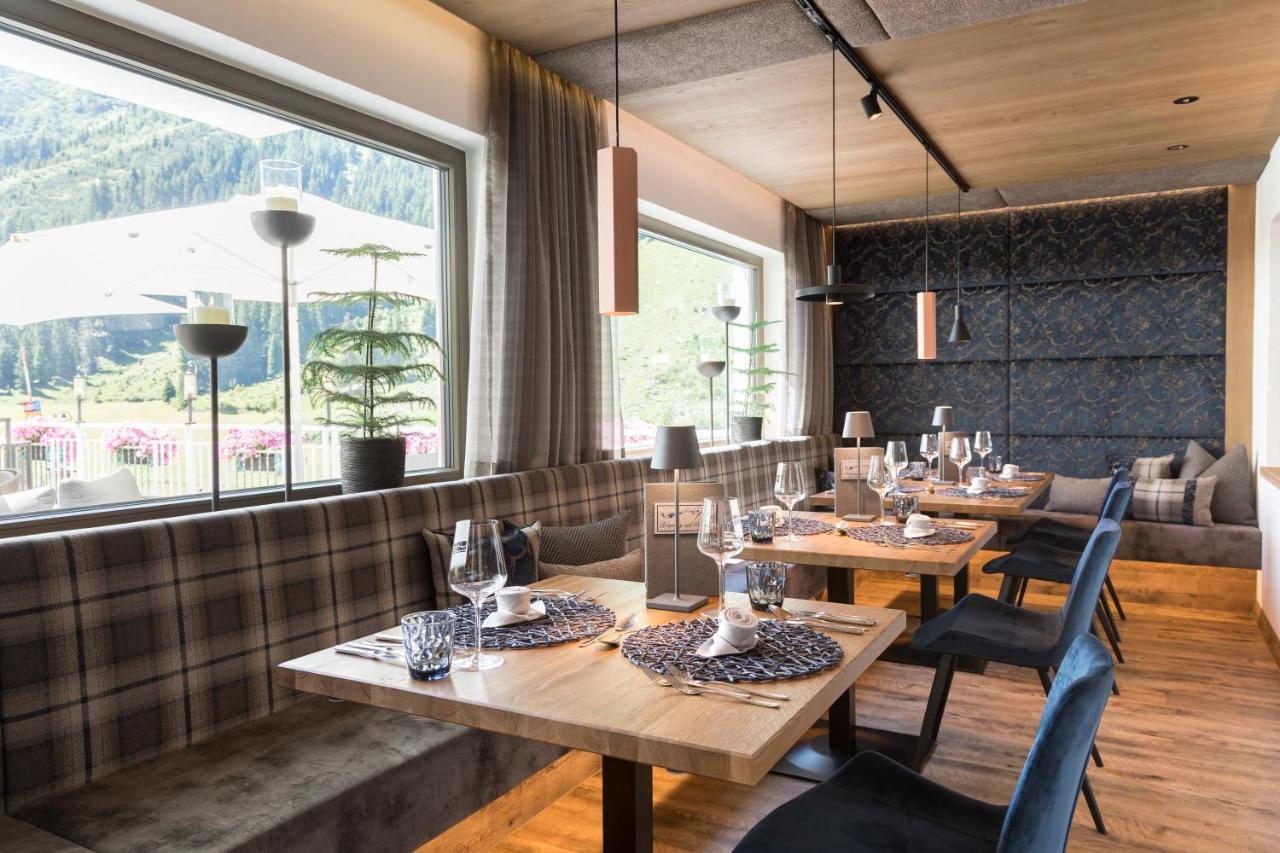 Hotel Sonnblick St. Leonhard im Pitztal Exterior foto