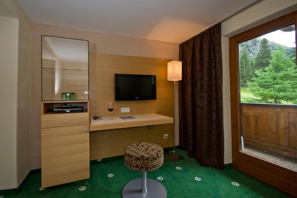 Hotel Sonnblick St. Leonhard im Pitztal Exterior foto